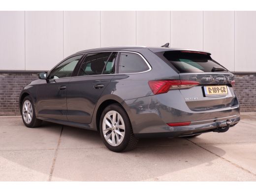 Skoda Octavia Combi 1.5 e-TSI Business Edition Plus | Trekhaak | Head-Up | Carplay | LED | Sfeerverl. | Camera ... ActivLease financial lease