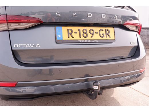 Skoda Octavia Combi 1.5 e-TSI Business Edition Plus | Trekhaak | Head-Up | Carplay | LED | Sfeerverl. | Camera ... ActivLease financial lease