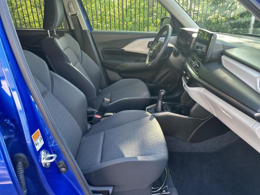 Suzuki Swift 1.2 Style Smart Hybrid ActivLease financial lease