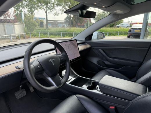 Tesla Model 3 Range Plus | Autopilot | Panorama | Leder | Navi | Camera ActivLease financial lease