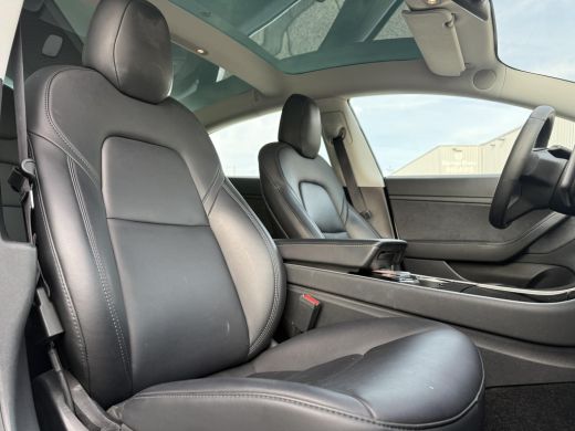 Tesla Model 3 Range Plus | Autopilot | Panorama | Leder | Navi | Camera ActivLease financial lease