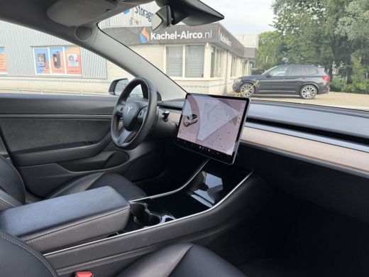Tesla Model 3 Range Plus | Autopilot | Panorama | Leder | Navi | Camera ActivLease financial lease