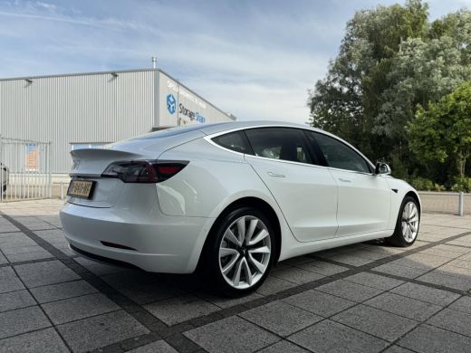 Tesla Model 3 Range Plus | Autopilot | Panorama | Leder | Navi | Camera ActivLease financial lease