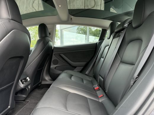Tesla Model 3 Range Plus | Autopilot | Panorama | Leder | Navi | Camera ActivLease financial lease