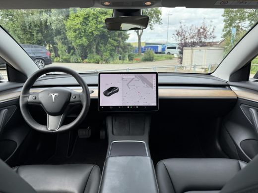 Tesla Model 3 Range Plus | Autopilot | Panorama | Leder | Navi | Camera ActivLease financial lease