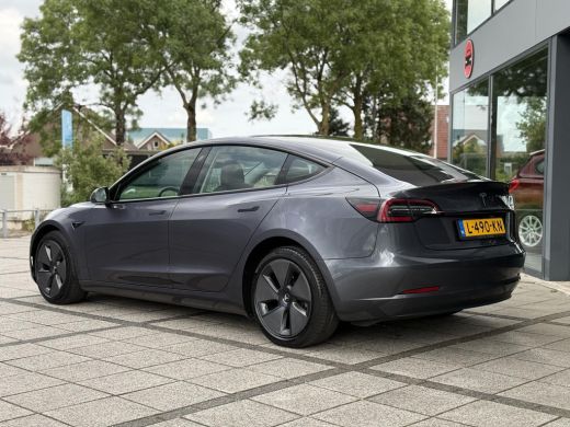 Tesla Model 3 Range Plus | Autopilot | Panorama | Leder | Navi | Camera ActivLease financial lease