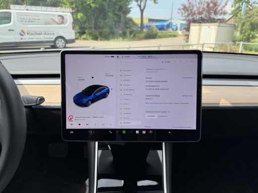 Tesla Model 3 Range Plus | Autopilot | Panorama | Leder | Navi | Camera ActivLease financial lease
