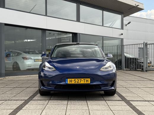 Tesla Model 3 Range Plus | Autopilot | Panorama | Leder | Navi | Camera ActivLease financial lease