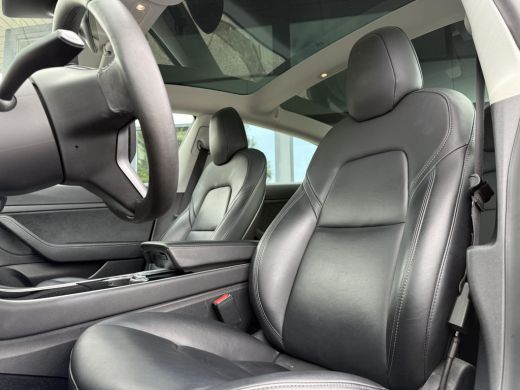 Tesla Model 3 Range Plus | Autopilot | Panorama | Leder | Navi | Camera ActivLease financial lease
