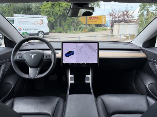 Tesla Model 3 Range Plus | Autopilot | Panorama | Leder | Navi | Camera ActivLease financial lease