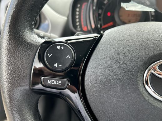 Toyota Aygo 1.0 VVT-i x-cite Automaat ActivLease financial lease