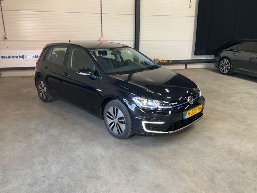 Volkswagen e-Golf E-DITION 136 pk | Airco (automatisch) | Buitenspiegels elektrisch verstel- en verwarmbaar | Cruis... ActivLease financial lease
