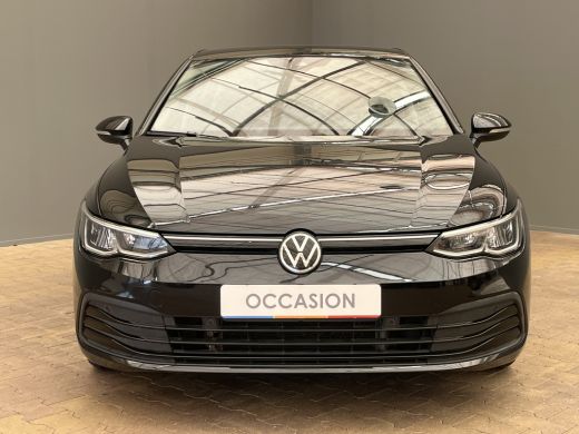 Volkswagen Golf 1.5 eTSI Style Camera | Virtueel Dashboard | Navigatie | Parkeersensoren Voor + Achter | Carplay ... ActivLease financial lease