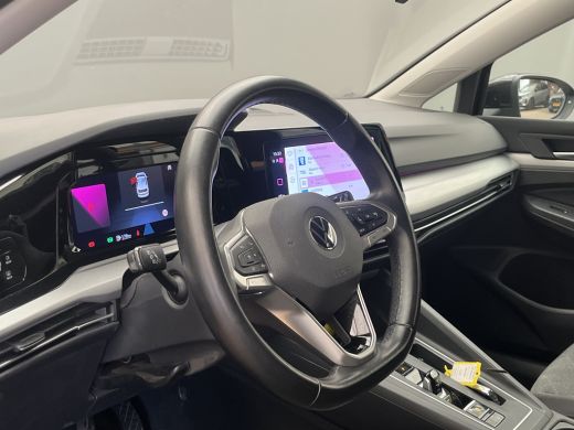 Volkswagen Golf 1.5 eTSI Style Camera | Virtueel Dashboard | Navigatie | Parkeersensoren Voor + Achter | Carplay ... ActivLease financial lease