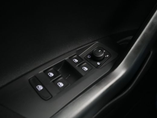 Volkswagen Polo 1.0 TSI Life Edition Navi via App Stoelverwarming Clima Acc 340 ActivLease financial lease