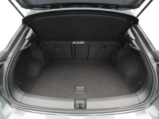 Volkswagen T-Roc 1.0 TSI 115pk Style Navigatie Pdc Acc Clima 329 ActivLease financial lease