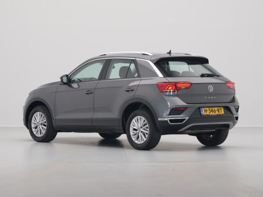 Volkswagen T-Roc 1.0 TSI 115pk Style Navigatie Pdc Acc Clima 329 ActivLease financial lease