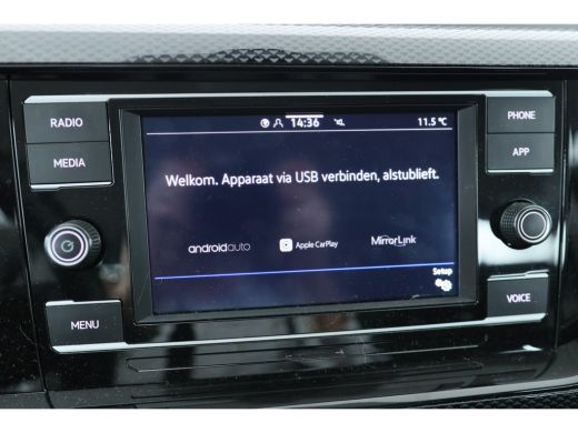 Volkswagen Taigo 1.0 TSI Life | Camera | Adaptive Cruise | Keyless | Climate Control | Stoelverwarming | Led | Dea... ActivLease financial lease