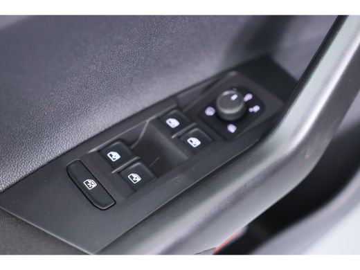 Volkswagen Taigo 1.0 TSI Life | Camera | Adaptive Cruise | Keyless | Climate Control | Stoelverwarming | Led | Dea... ActivLease financial lease