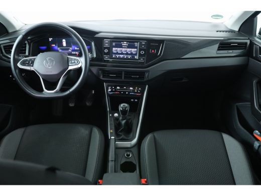 Volkswagen Taigo 1.0 TSI Life | Camera | Adaptive Cruise | Keyless | Climate Control | Stoelverwarming | Led | Dea... ActivLease financial lease