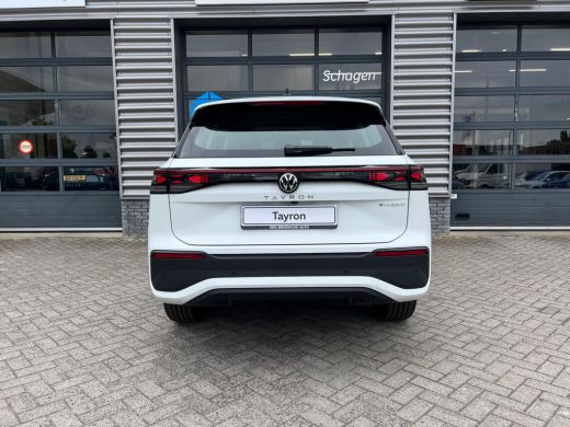 Volkswagen Tayron Life Edition | 'App-Connect' draadloze smartphone integratie | Automatische afstandsregeling (Ada... ActivLease financial lease