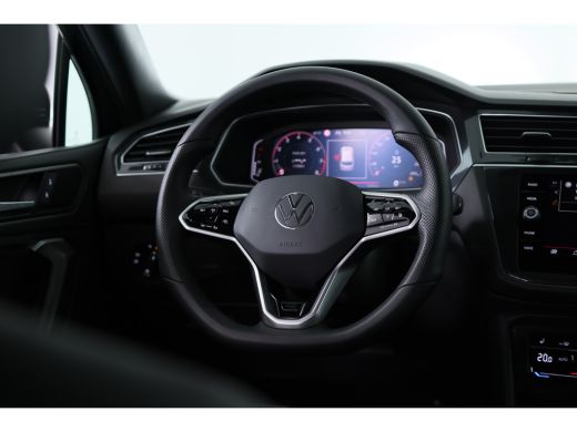 Volkswagen Tiguan Allspace 2.0 TSI 190PK DSG-7 4Motion 7P R-Line | Trekhaak wegkl | Adaptive Cruise | Stoelverwarming | Clim... ActivLease financial lease