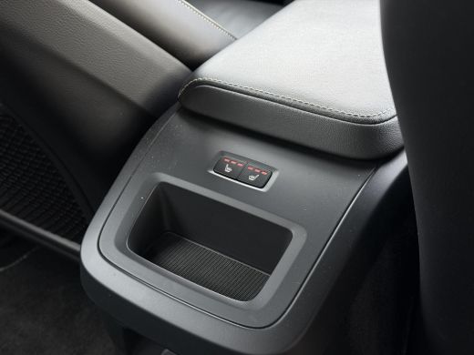 Volvo  S60 2.0 B3 Aut. R-Design | Navi | R-Design stoelen | Memory | ActivLease financial lease