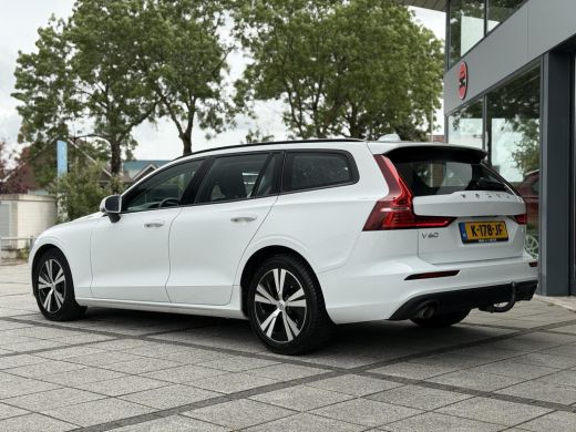 Volvo  V60 2.0 B3 Aut. 163pk MHEV Momentum | Navi | LED | Trekhaak | LMV ActivLease financial lease