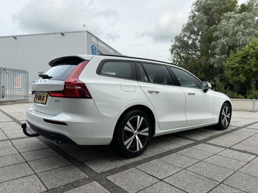 Volvo  V60 2.0 B3 Aut. 163pk MHEV Momentum | Navi | LED | Trekhaak | LMV ActivLease financial lease