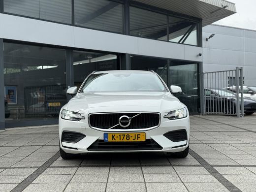 Volvo  V60 2.0 B3 Aut. 163pk MHEV Momentum | Navi | LED | Trekhaak | LMV ActivLease financial lease