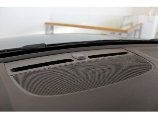 Volvo  XC40 T4 211PK Plug-in Hybrid Core Bright | Park Assist | Privacy glas | elektr. achterklep ActivLease financial lease