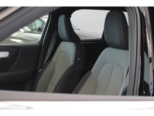 Volvo  XC40 T4 211PK Plug-in Hybrid Core Bright | Park Assist | Privacy glas | elektr. achterklep ActivLease financial lease