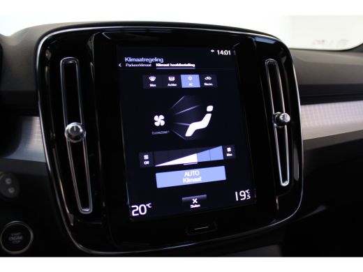 Volvo  XC40 T4 211PK Plug-in Hybrid Core Bright | Park Assist | Privacy glas | elektr. achterklep ActivLease financial lease