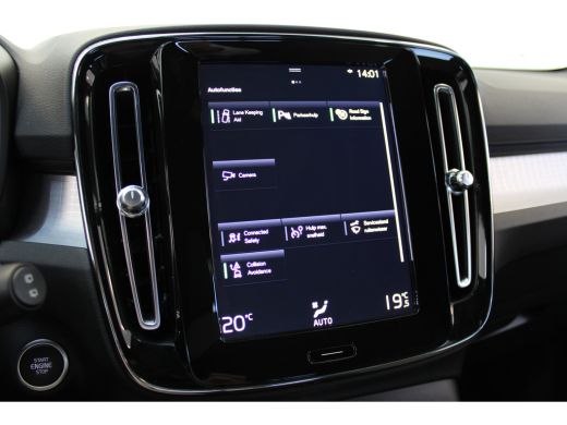 Volvo  XC40 T4 211PK Plug-in Hybrid Core Bright | Park Assist | Privacy glas | elektr. achterklep ActivLease financial lease
