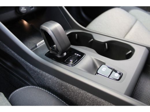Volvo  XC40 T4 211PK Plug-in Hybrid Core Bright | Park Assist | Privacy glas | elektr. achterklep ActivLease financial lease