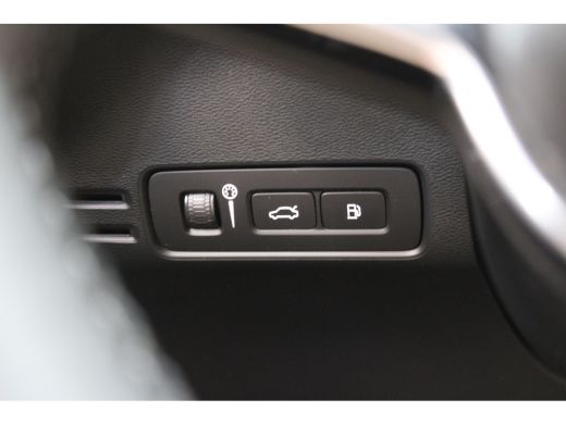Volvo  XC40 T4 211PK Plug-in Hybrid Core Bright | Park Assist | Privacy glas | elektr. achterklep ActivLease financial lease