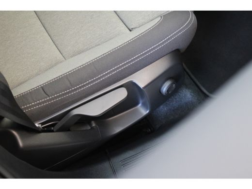 Volvo  XC40 T4 211PK Plug-in Hybrid Core Bright | Park Assist | Privacy glas | elektr. achterklep ActivLease financial lease
