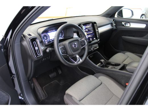Volvo  XC40 T4 211PK Plug-in Hybrid Core Bright | Park Assist | Privacy glas | elektr. achterklep ActivLease financial lease