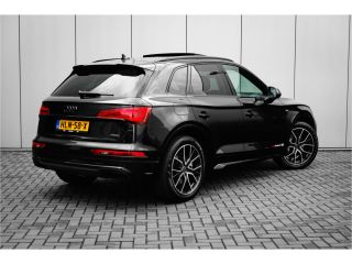 Audi Q5 50 TFSI e S edition Competition I Panoramadak I Luchtvering I Trekhaak | Rondomzicht camera | Ele...