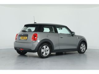 Mini Mini 1.5 One First | Dealer Onderhouden! | Airco | Parkeersensoren | Lichtmetalen Velgen | Bluetooth |...