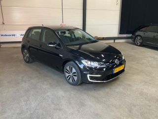 Volkswagen e-Golf E-DITION 136 pk | Airco (automatisch) | Buitenspiegels elektrisch verstel- en verwarmbaar | Cruis...