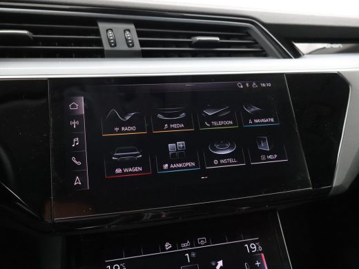 Audi e-tron 50 QUATTRO LAUCH EDITION ALL BLACK PACK + TREKHAAK | LUCHTVERING | CAMERA ActivLease financial lease