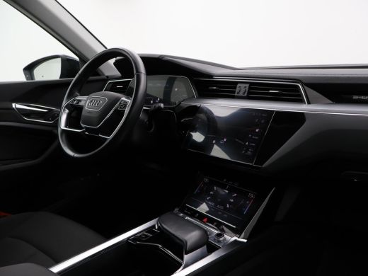 Audi e-tron 50 QUATTRO LAUCH EDITION ALL BLACK PACK + TREKHAAK | LUCHTVERING | CAMERA ActivLease financial lease