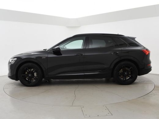 Audi e-tron 50 QUATTRO LAUCH EDITION ALL BLACK PACK + TREKHAAK | LUCHTVERING | CAMERA ActivLease financial lease