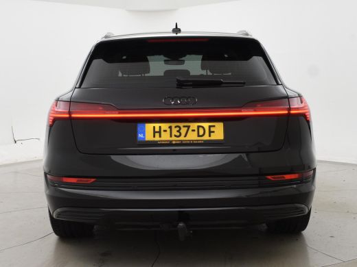 Audi e-tron 50 QUATTRO LAUCH EDITION ALL BLACK PACK + TREKHAAK | LUCHTVERING | CAMERA ActivLease financial lease