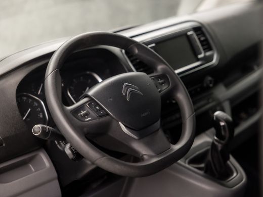 Citroën Jumpy 1.6 BlueHDI 95 Club M (APPLE CARPLAY, NAVIGATIE, ELEK SCHUIFDEUR, LEDER, KEYLESS START, 3 ZITS, P... ActivLease financial lease