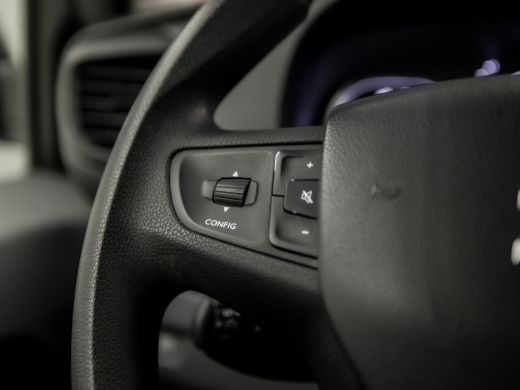 Citroën Jumpy 1.6 BlueHDI 95 Club M (APPLE CARPLAY, NAVIGATIE, ELEK SCHUIFDEUR, LEDER, KEYLESS START, 3 ZITS, P... ActivLease financial lease