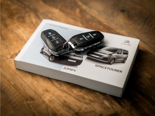 Citroën Jumpy 1.6 BlueHDI 95 Club M (APPLE CARPLAY, NAVIGATIE, ELEK SCHUIFDEUR, LEDER, KEYLESS START, 3 ZITS, P... ActivLease financial lease
