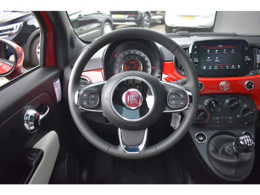 Fiat 500 1.0 Hybrid Dolcevita | Panoramadak | Navigatie by App | Half-Leder | 15"LMV | Mistlampen | Airco ... ActivLease financial lease
