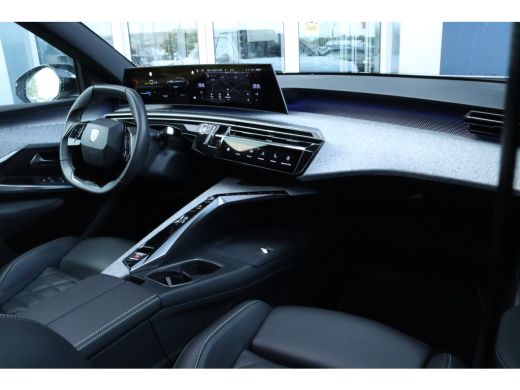 Peugeot E-3008 GT 73 kWh | Adaptieve Cruise | Nappa Leder | Trekhaak | Pano | Stoelmassage-Ventilatie| 360' Came... ActivLease financial lease